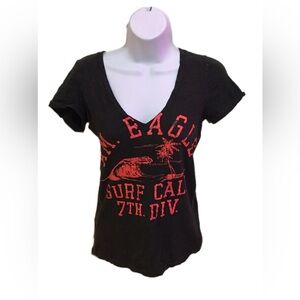 American Eagle Outfitters Black and Red Short Sleeve Tee